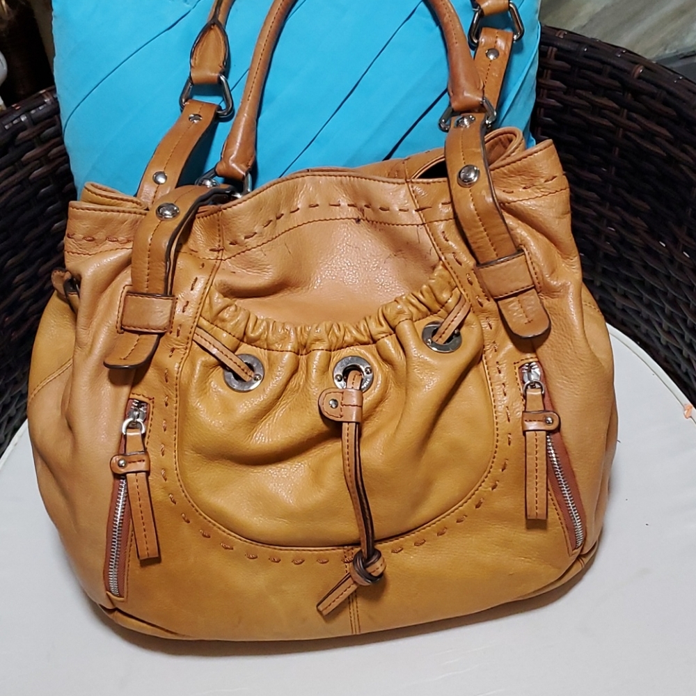 B. Makowsky purse